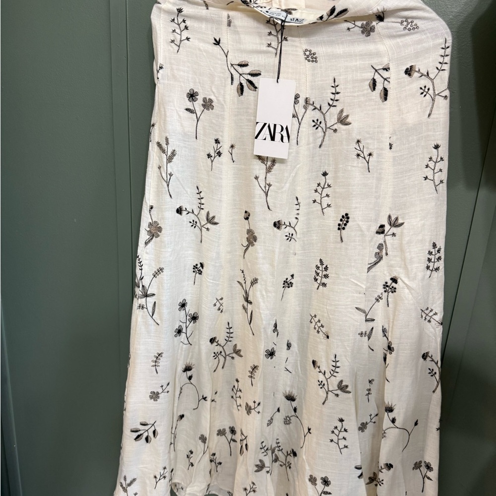 Zara Floral Cream Skirt